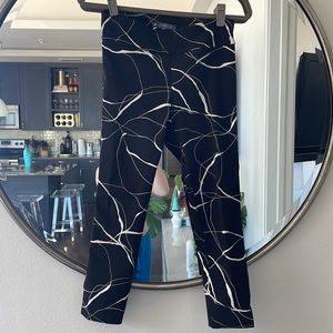 Elliott Lauren marble print dress pant